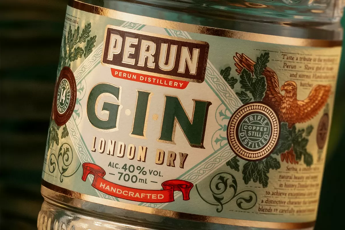 神话插画的PERUN GIN金酒包装设计案例